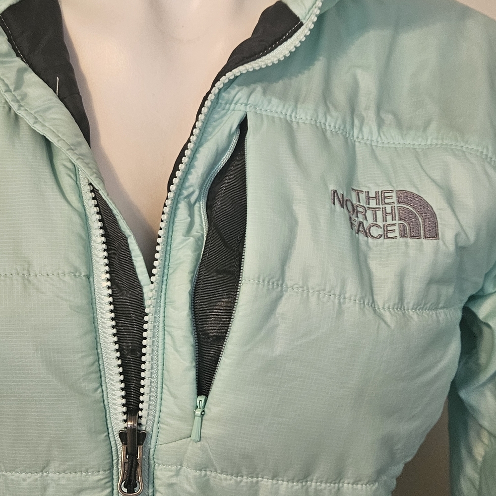 North Face Puffer Jacket Size Small EUC - Picture 2 of 9